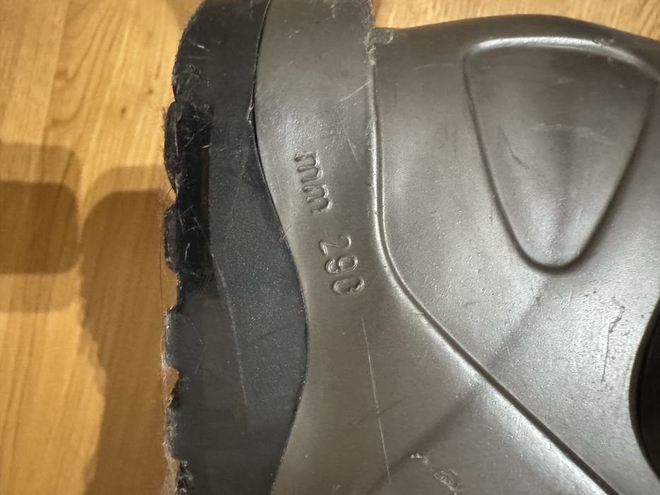 Buty narciarskie LOWA