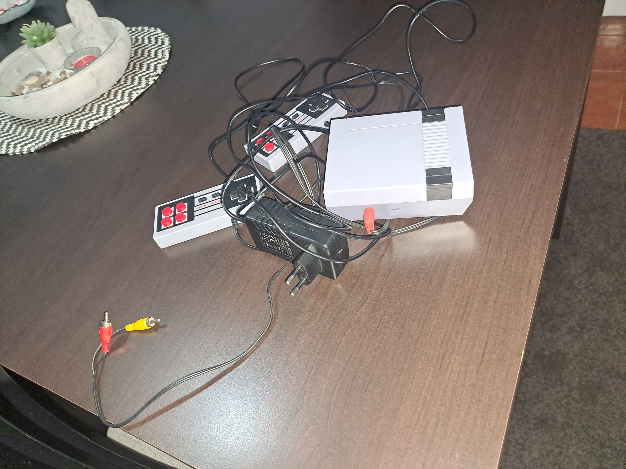 Consola retro com 620 jogos