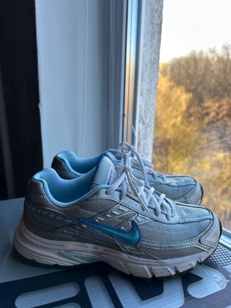 Кроссовки Nike initiator