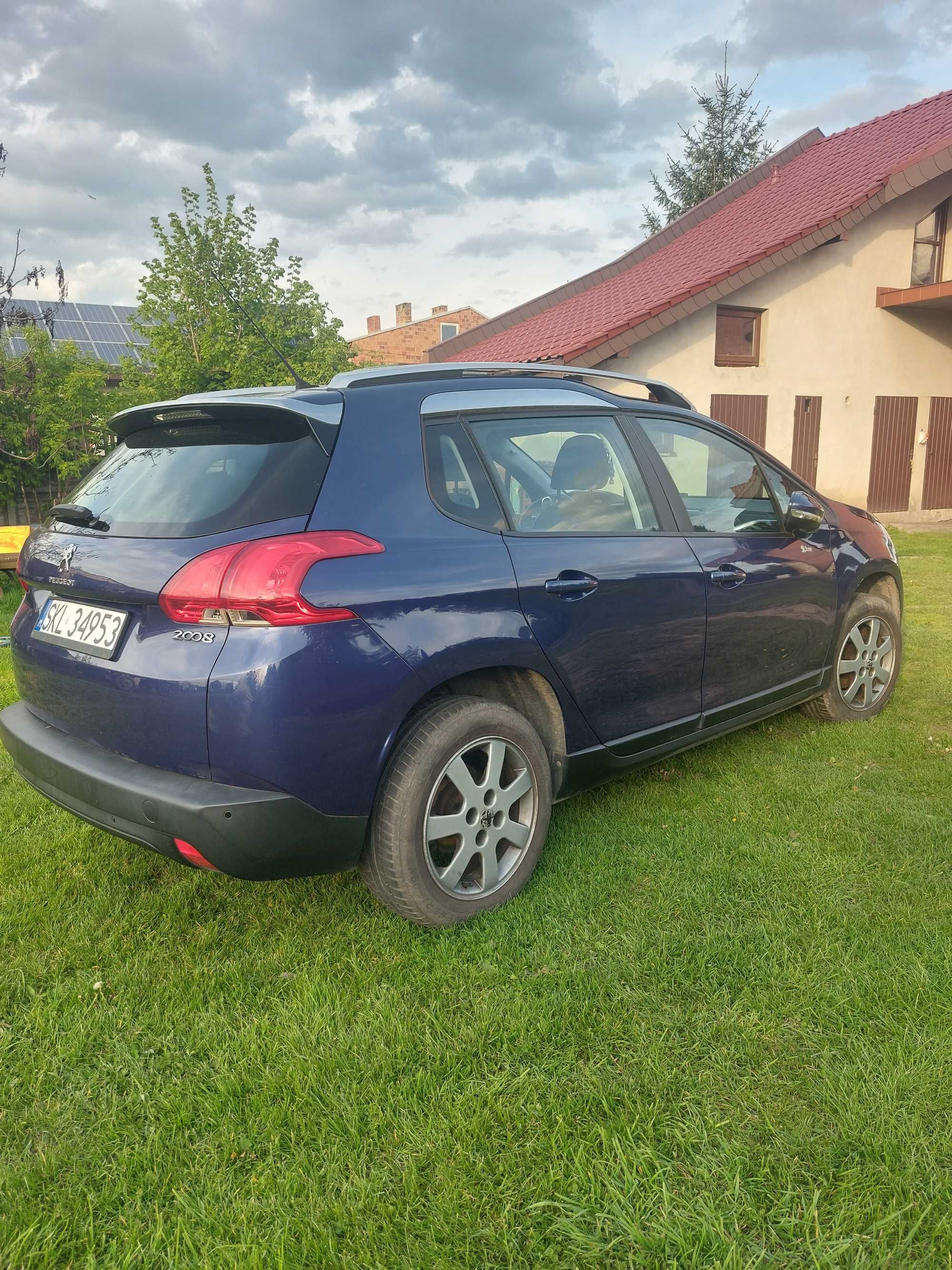 Peugeot 2008 z 2014r. 1,2 benzyna + LPG nawigacja alufelgi