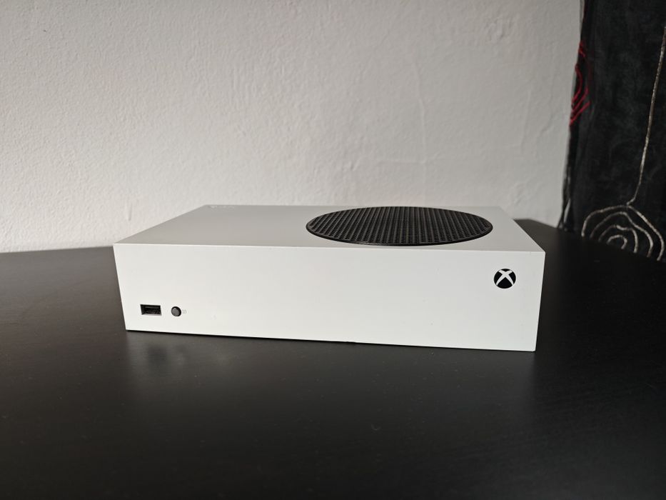 XBOX SERIES S (Para Peças ou Reparação)