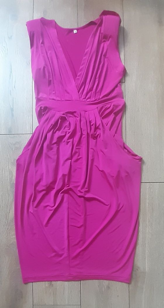 Amarantowa sukienka roz. 36