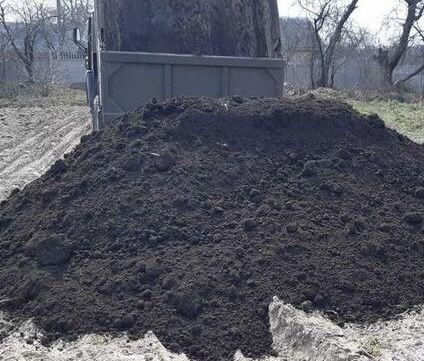 Підсипка піщана, грунт, лісова земля, чорнозем