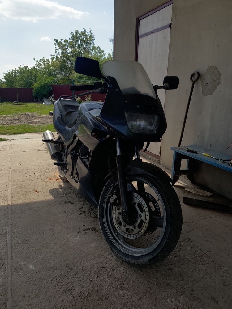 Kawasaki gpz 500s