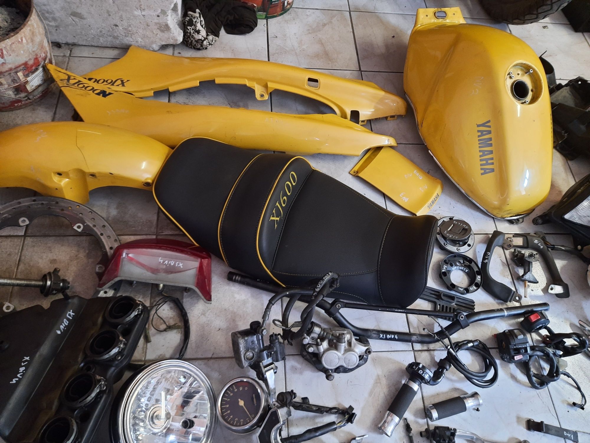 Yamaha XJ 600 S Diversion części