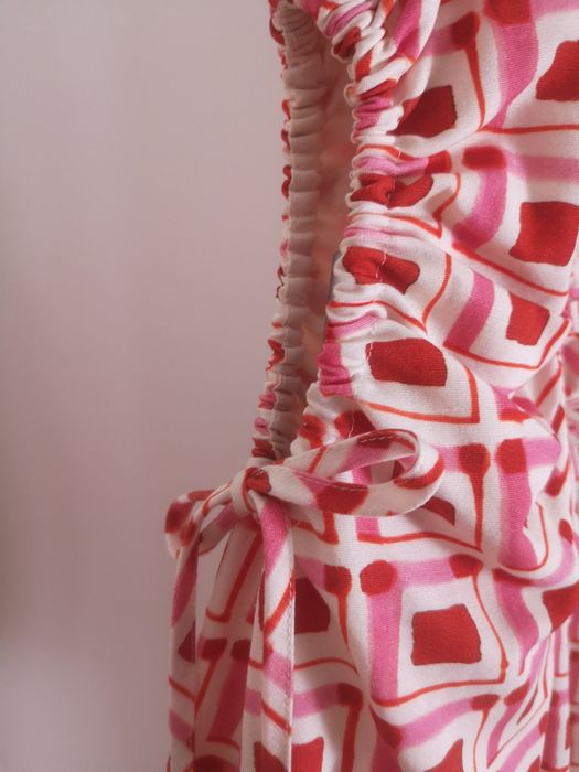 Vestido novo Zara