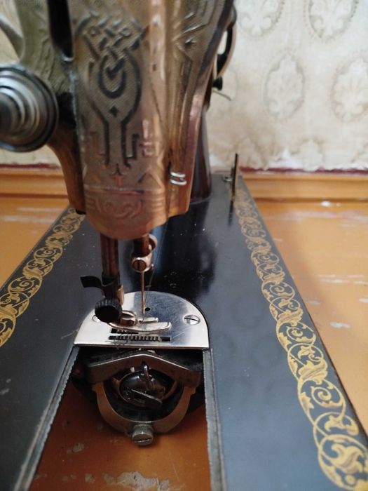 Швейная машина, без станины