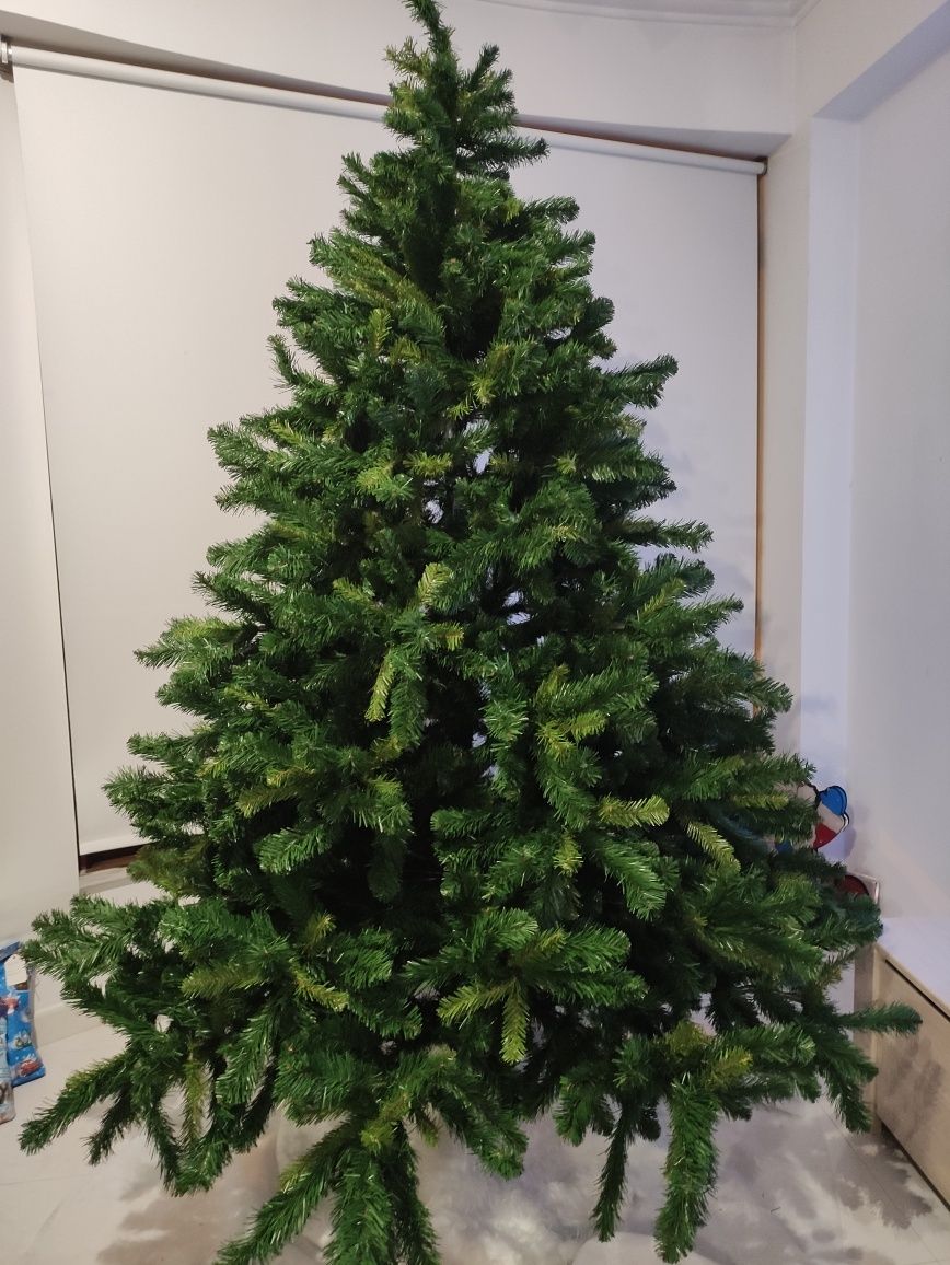 Vendo árvore de natal grande 210cm