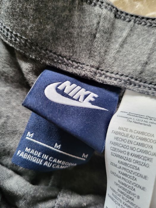 Legginsy Nike Szare rozm M Czarny Znak