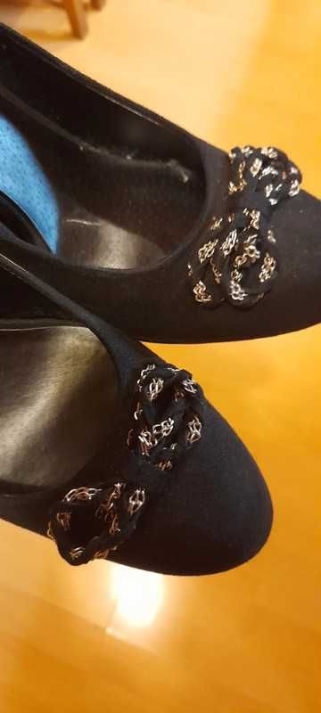 Graceland, 40, eleganckie  czarne buty/czółenka na obcasie, 27zl