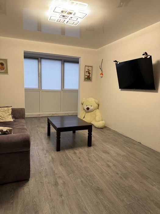 Святопетрівське 2 кім квартира з меблі техніка Сертифікат розглянемо