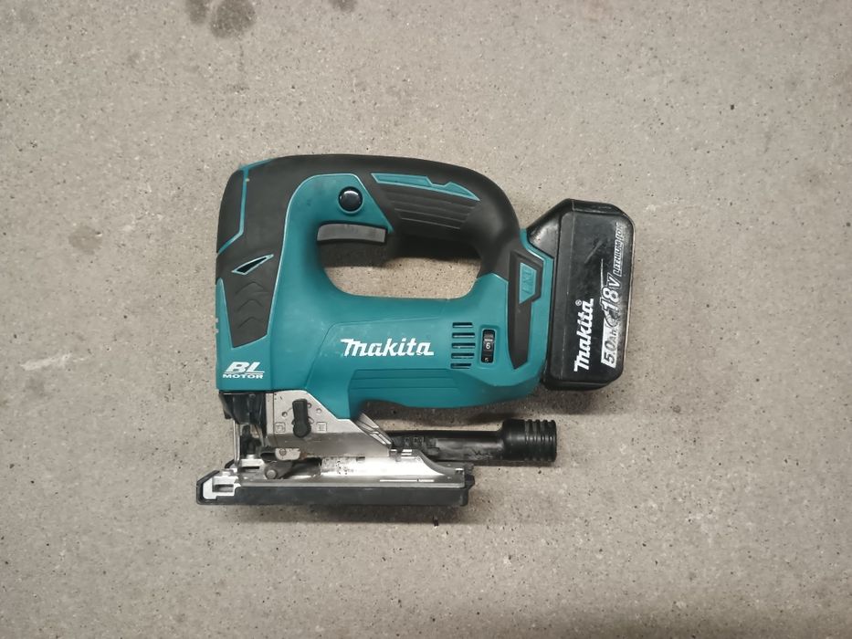 Wyrzynarka akumulatorowa Makita DJV 182 + aku 5,0 ah