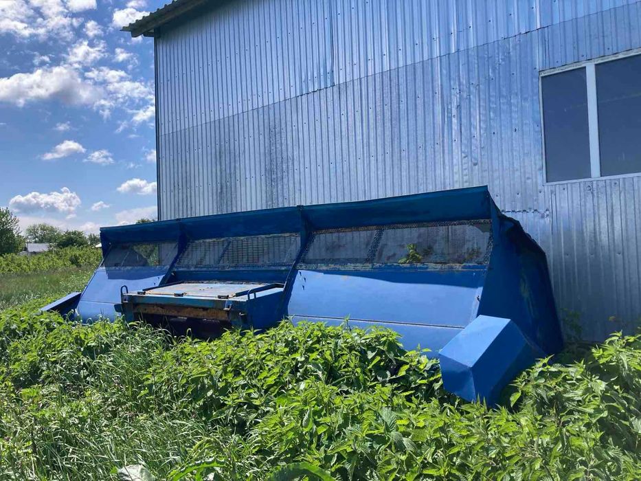 Комбайн зернозбиральний  CLAAS DOMINATOR 118SL. З документами.