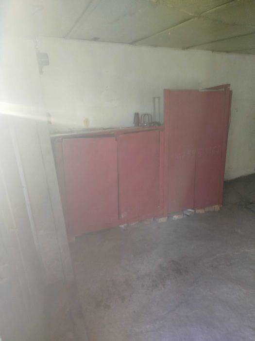 Продам гараж в металісті автомобілісті