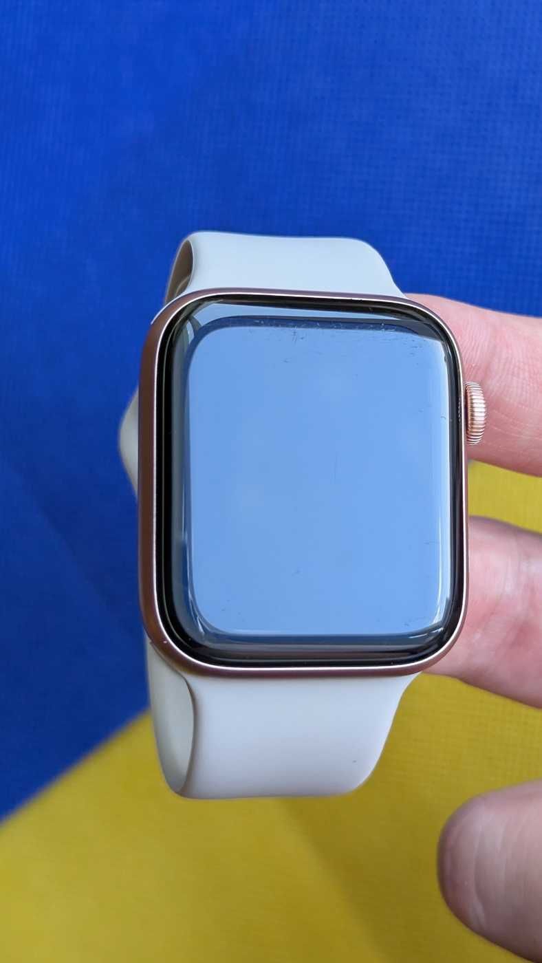 Gold Акб 95% Apple Watch 5 44 + 3D UV скло