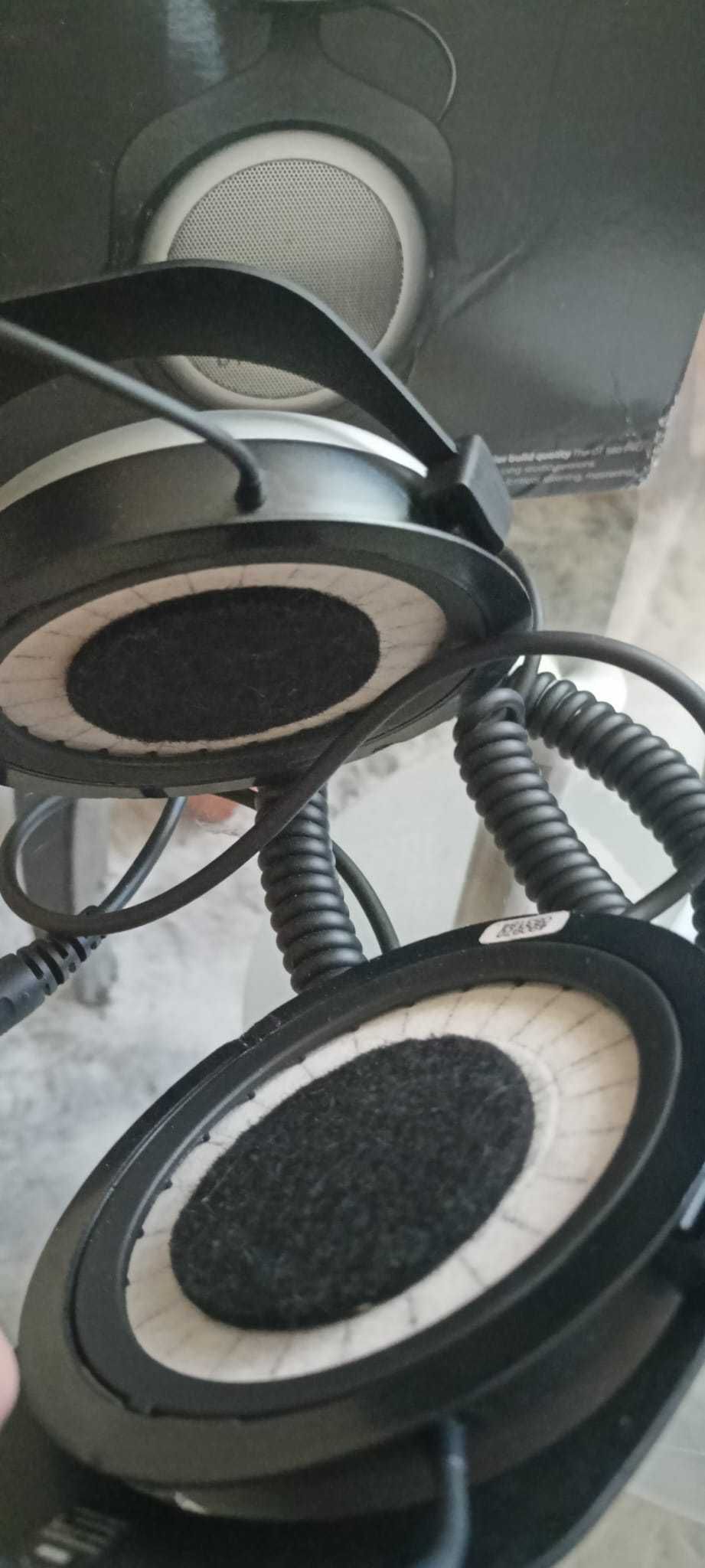 Beyerdynamic DT 880 PRO – stan idealny, 1 przetwornik uszkodzony