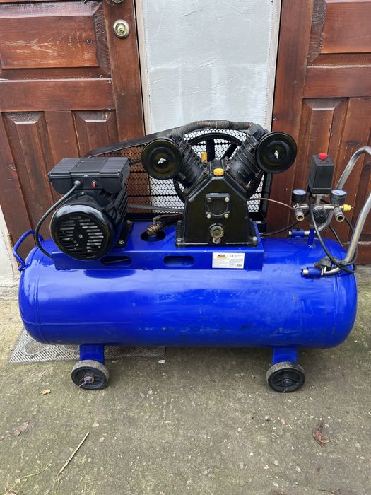 Компрессор WERK 100L.