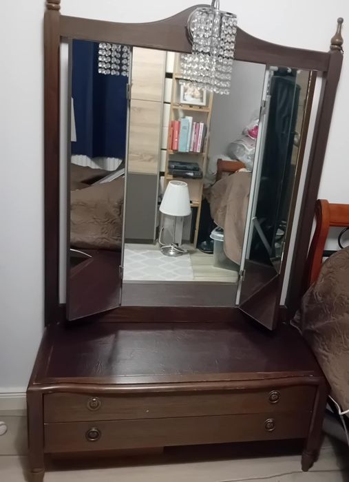 Komoda brązowa drewniany z lustrami etażerka z oświetleniem vintage