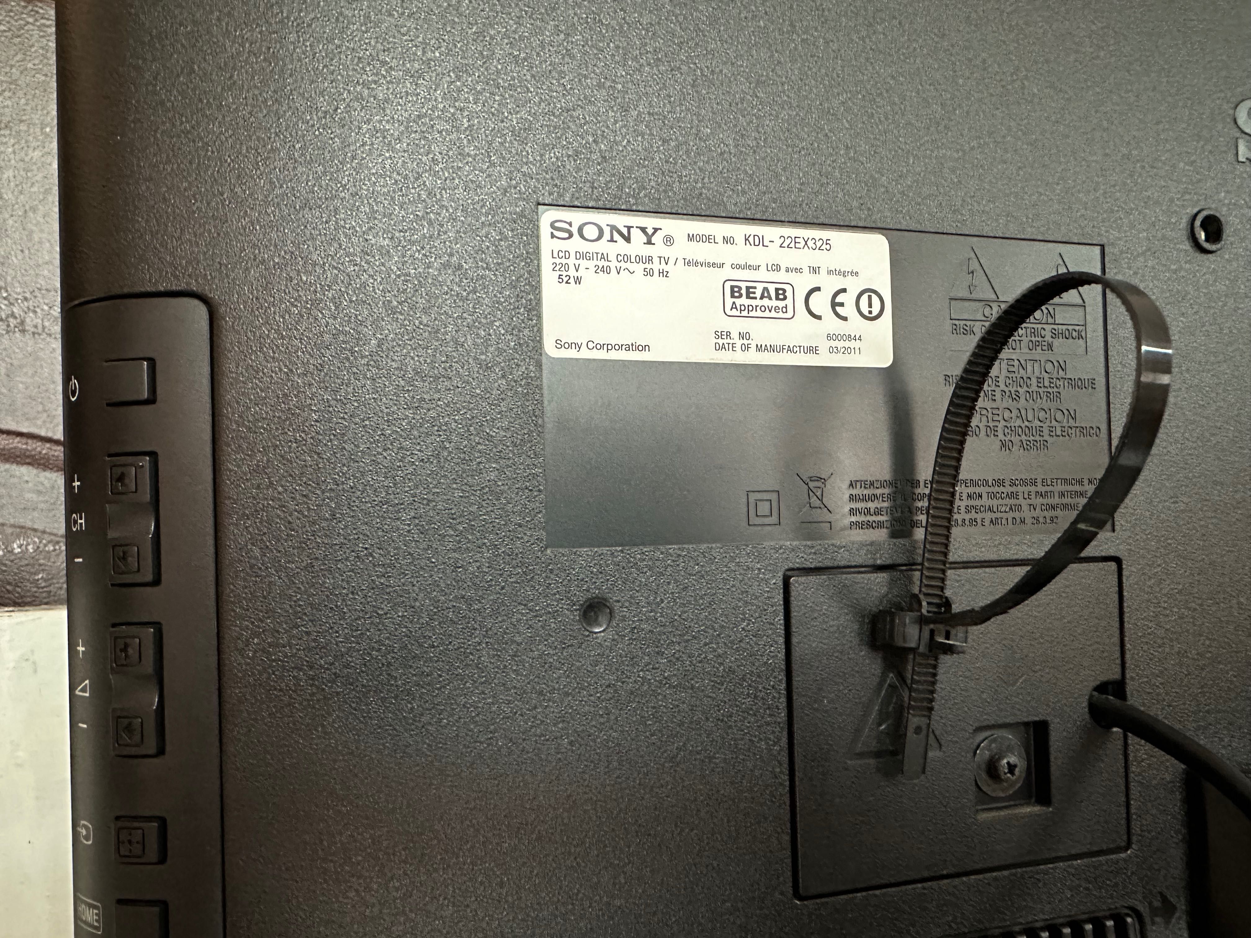 Телевізор Sony KDL-22EX325 екран 22 дюйми LED Гарне зображення!