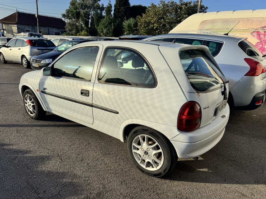 Opel Corsa 1.2i gasolina