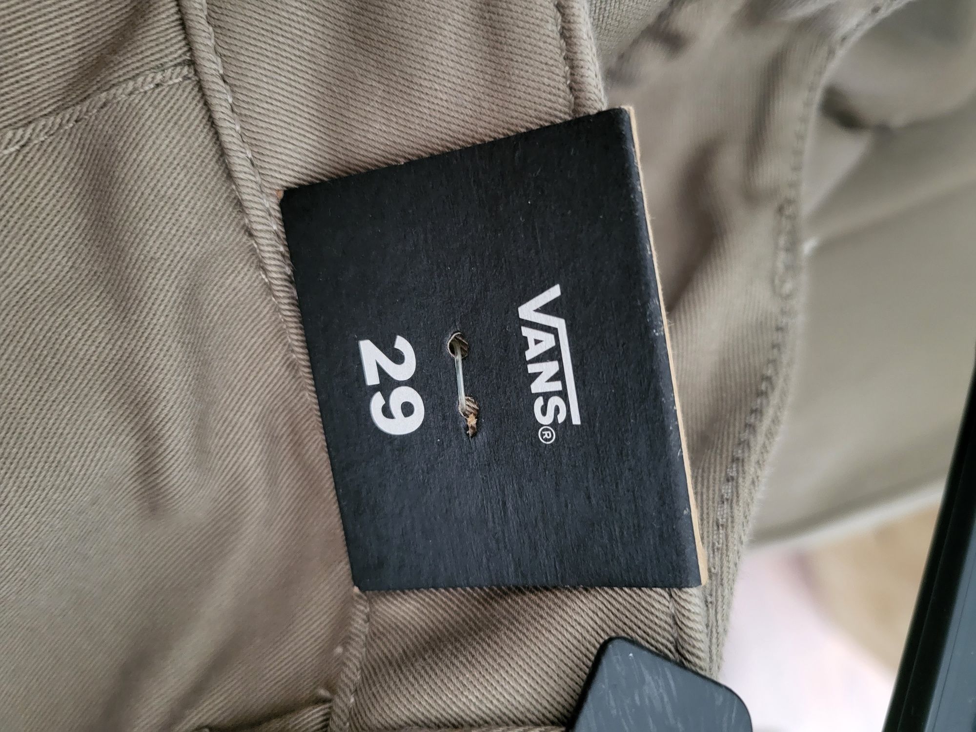 Nowe z metką spodnie Vans Authentic Chino r 29