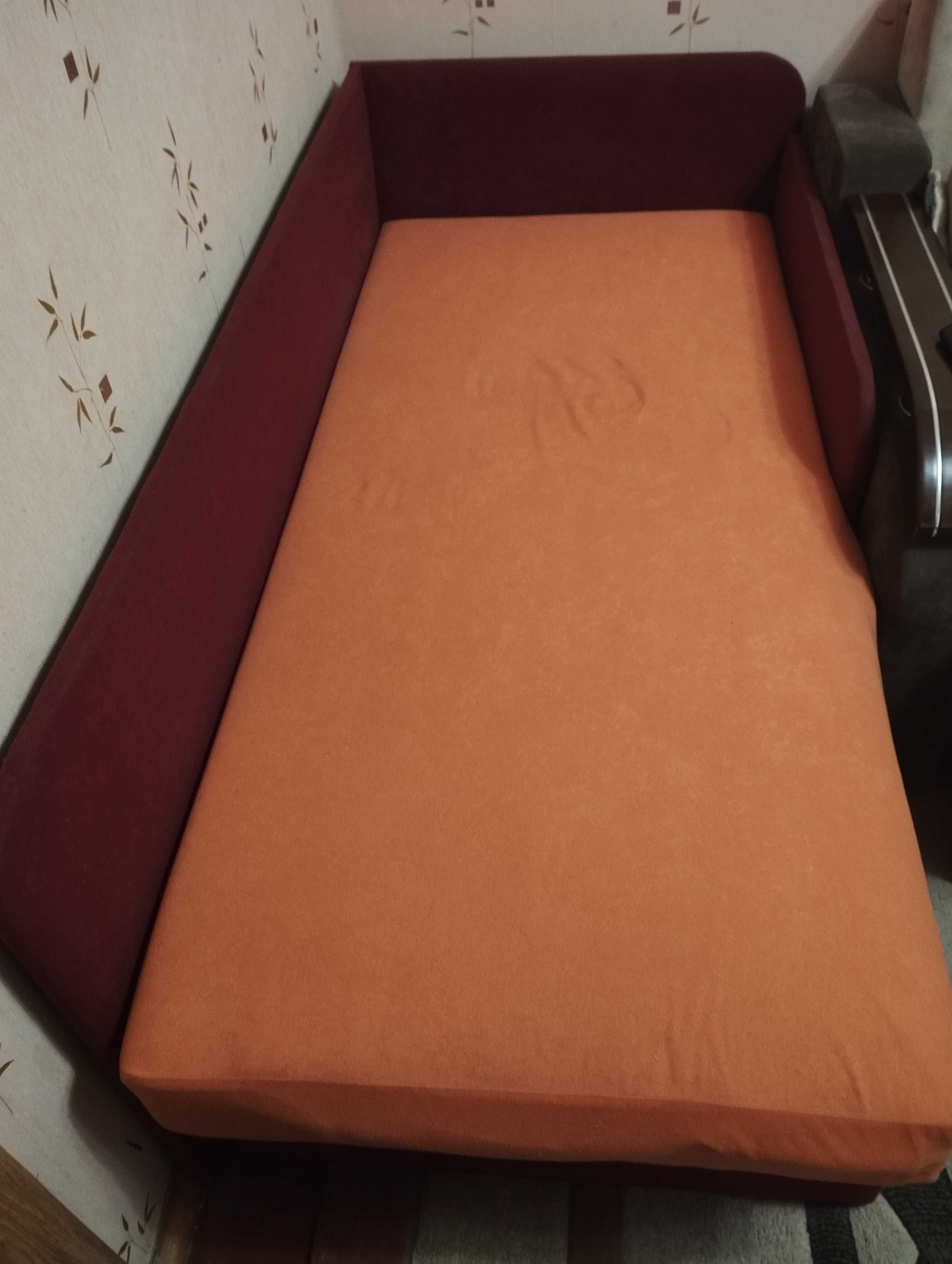 Продам диван в чудовому стані