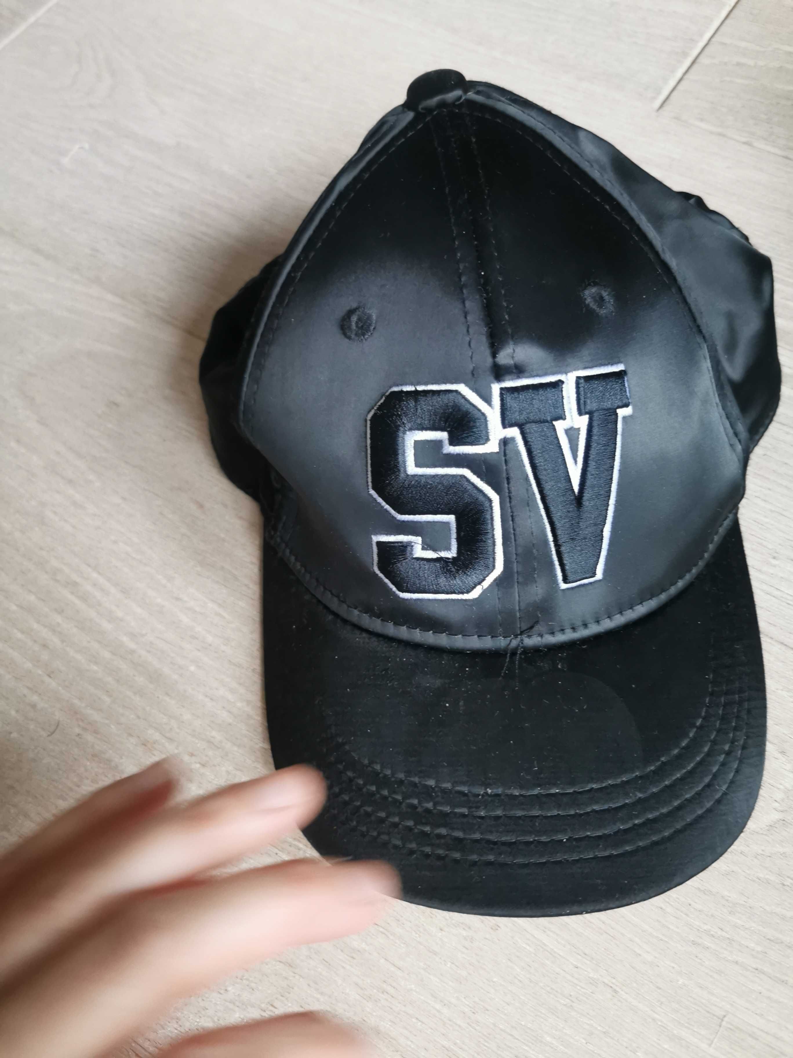 czapka z daszkiem SV czarna