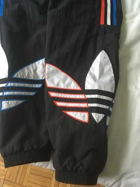 Spodnie Adidas Originals WARTO