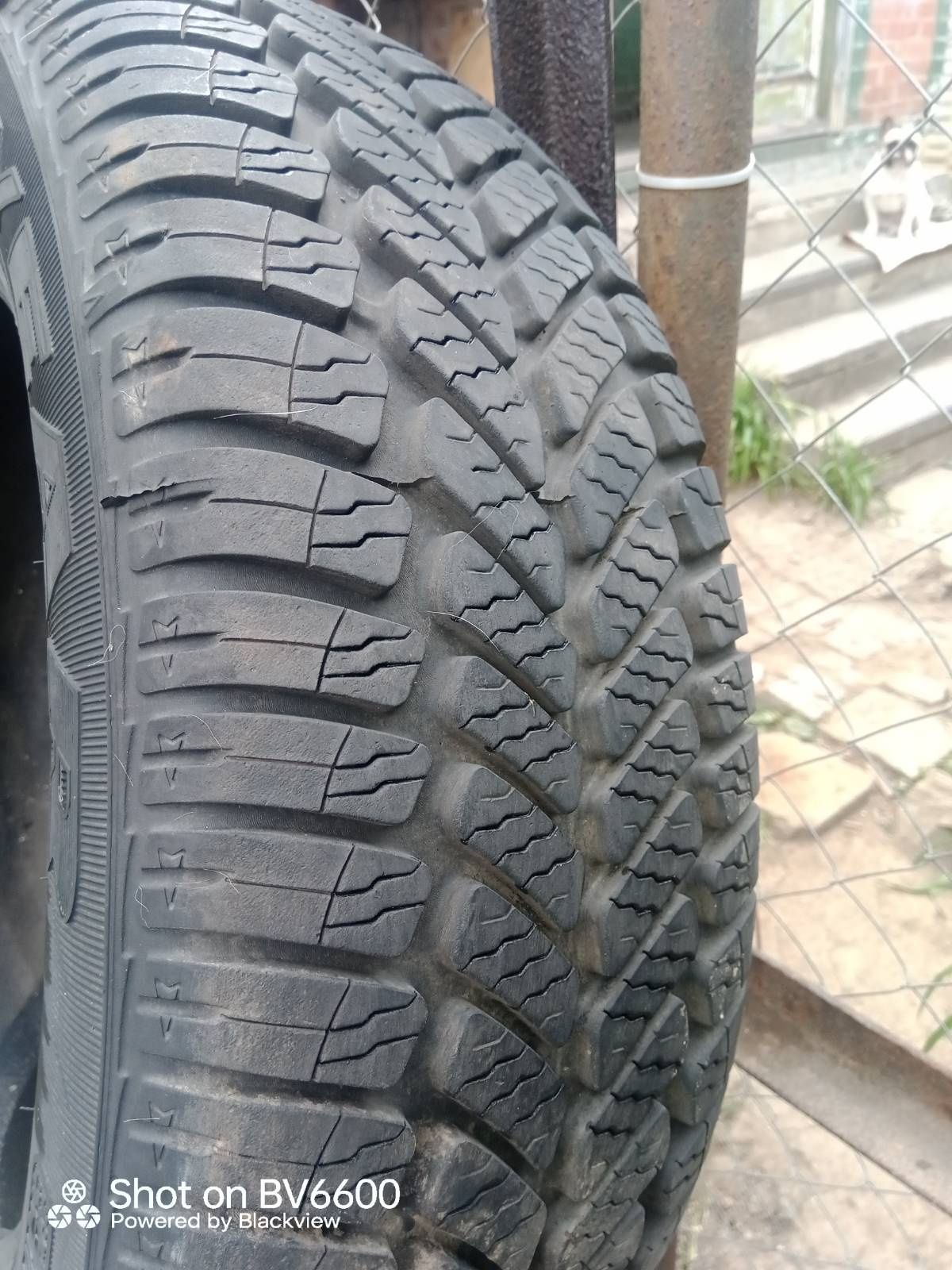 Goodyear Vector R15