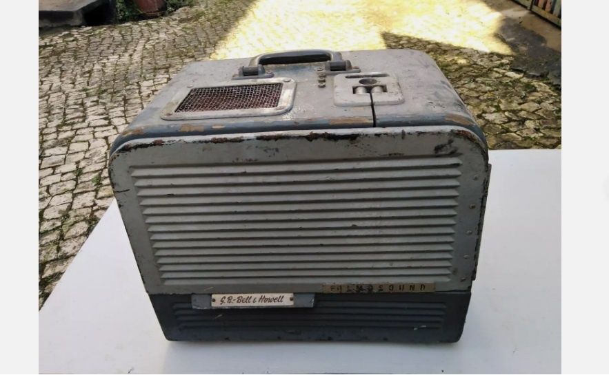 Projector de filmes 16mm,  Bell e Howell