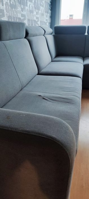 Kanapa narożna Narożnik Rogówka Bodzio Meble prawy z 2 pufami OKAZJA