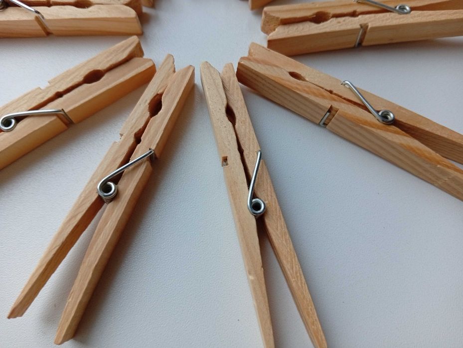 Прищепки длина 10см., дерево, новые, 10шт. - 30грн.