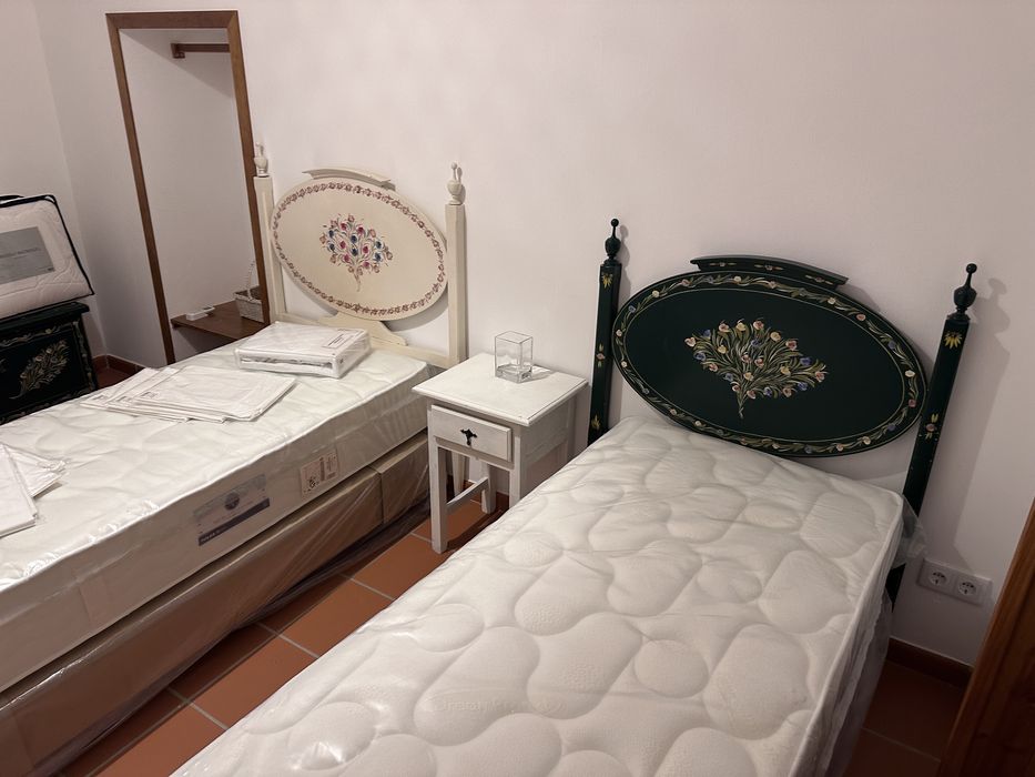 Cama altejana verde e brnaca