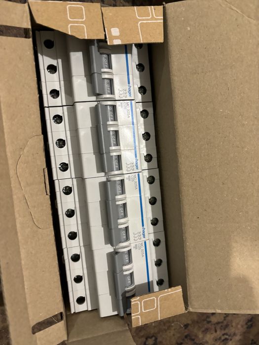 Автоматы HAGER