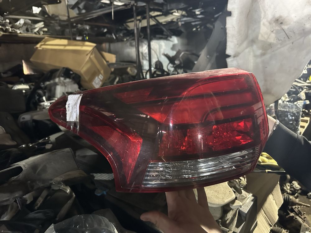 Стоп outlender / nissan rogue разборка автозапчастей стопы