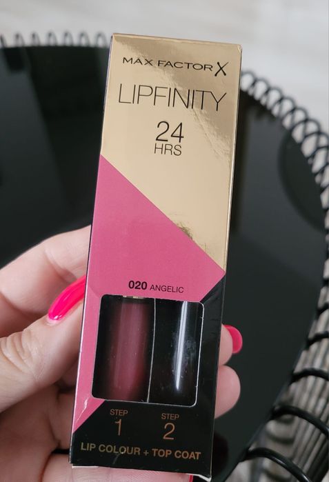 Max Factor Lipfinity trwała pomadka z topem