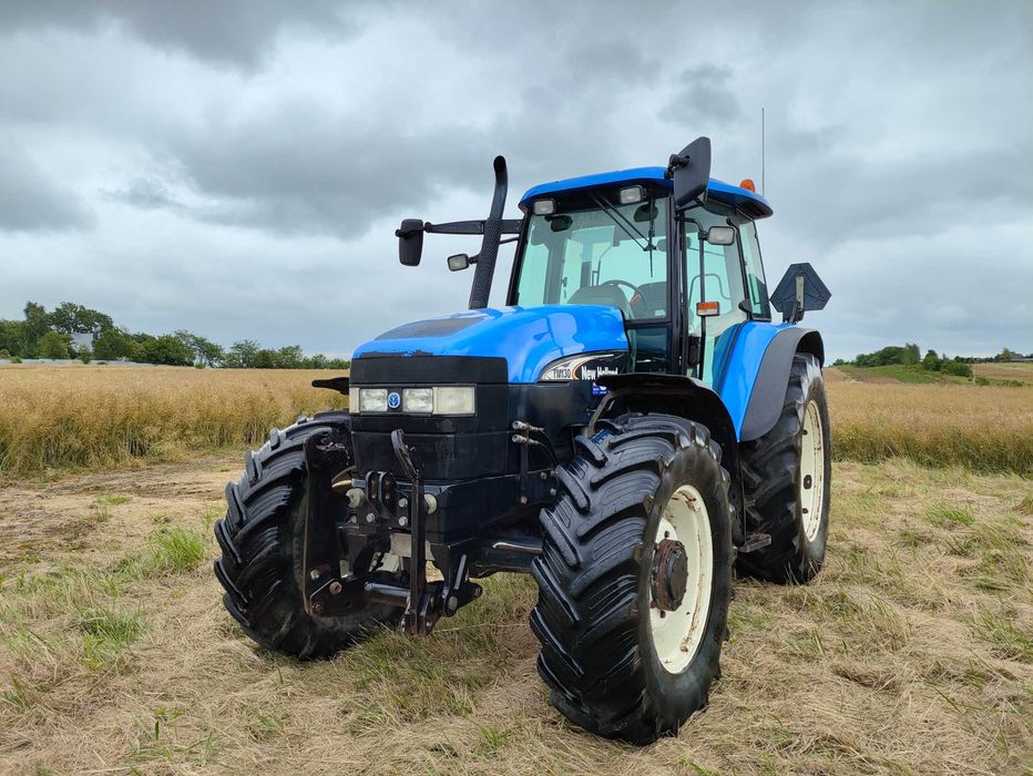 Ciągnik rolniczy NEW HOLLAND TM130