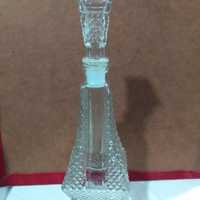 Garrafa de vidro em formato de torre Eiffel