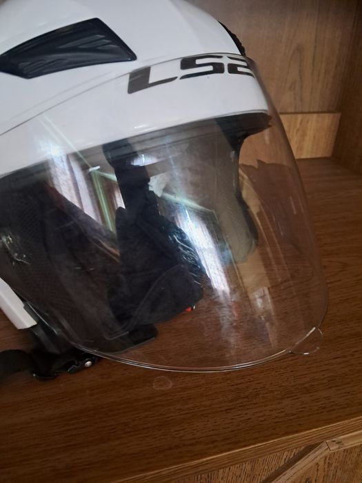 Мотошолом LS2 білий XL