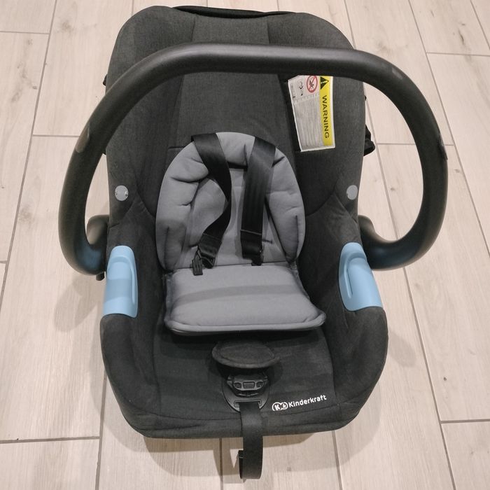 Продам автокресло