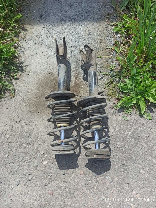 Передні стойко да мерседес а класу 169