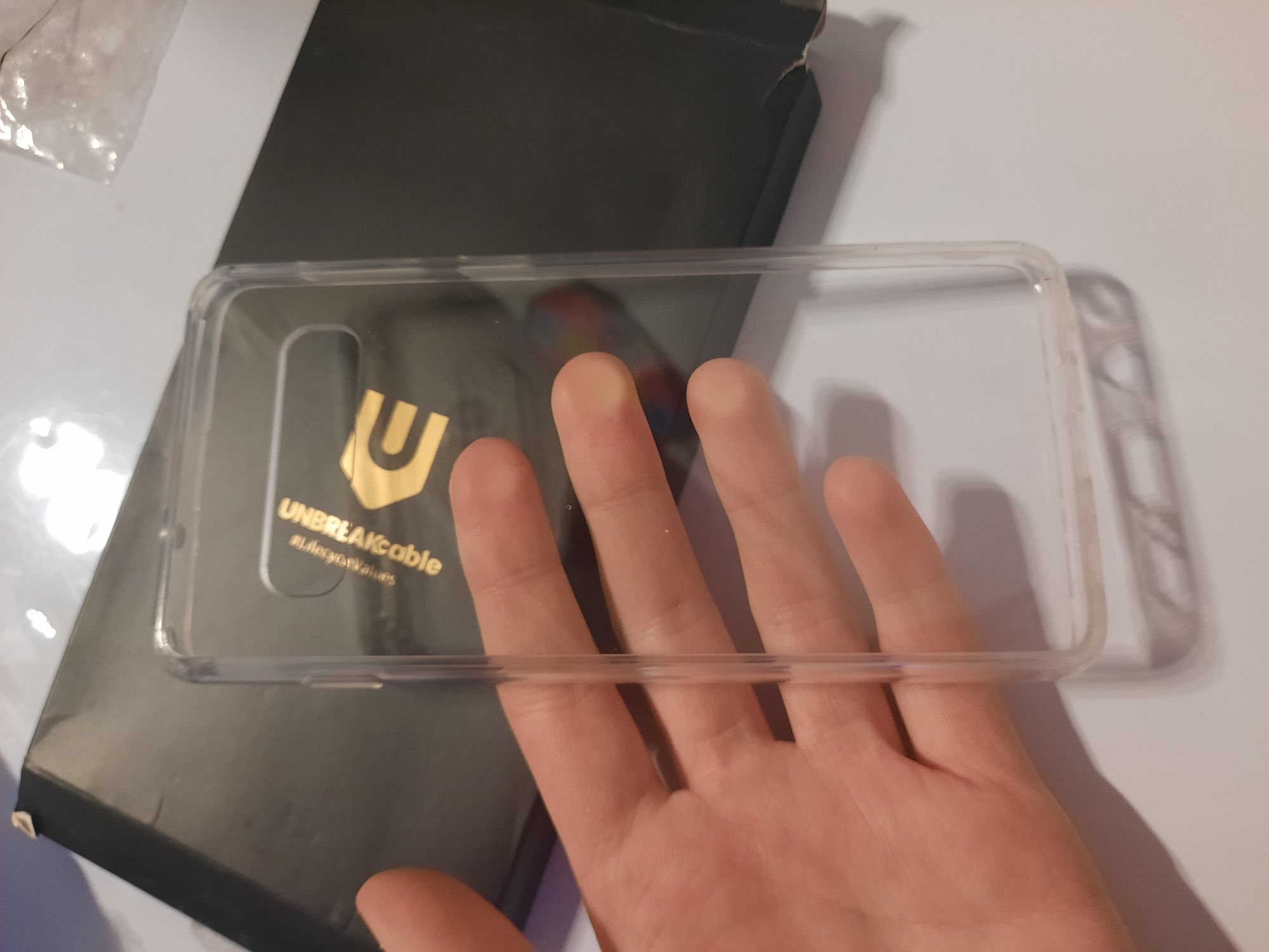 Etui na Samsung s10 silikon obok tył twardy i przezroczysty Unbreak