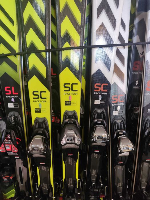 Narty Volkl Racetiger SC 148, 153, 158, 165cm, potestowe, sezon 2024.