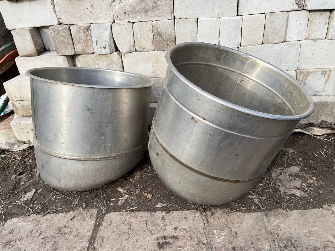 Бак со стиральной машинки.