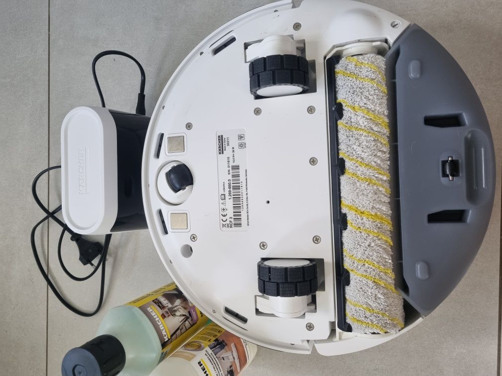 Robot samojezdny mopujący Kärcher RFC3