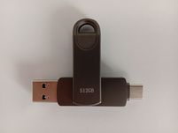 Флеш-накопичувач USB Type-C 3.1 3-в-1 з об'ємом пам'яті 512 ГБ.

Тип: