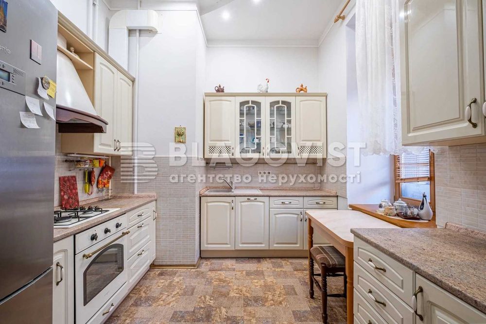 Хрещатик 15 Городецького Заньковецької  Пасаж 3К/72м2