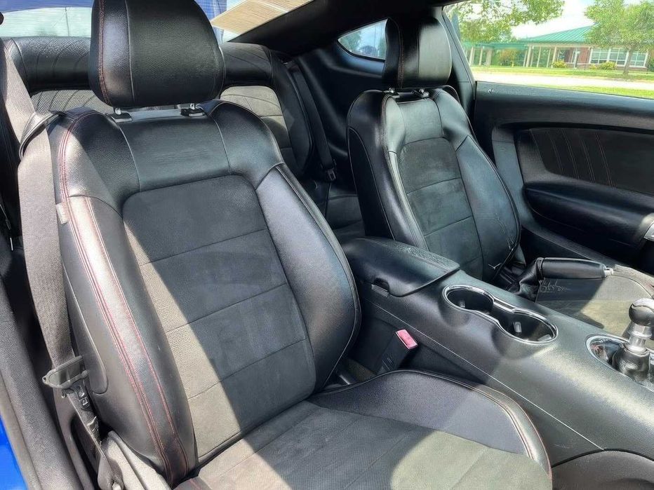 Ford Mustang GT Premium      2016