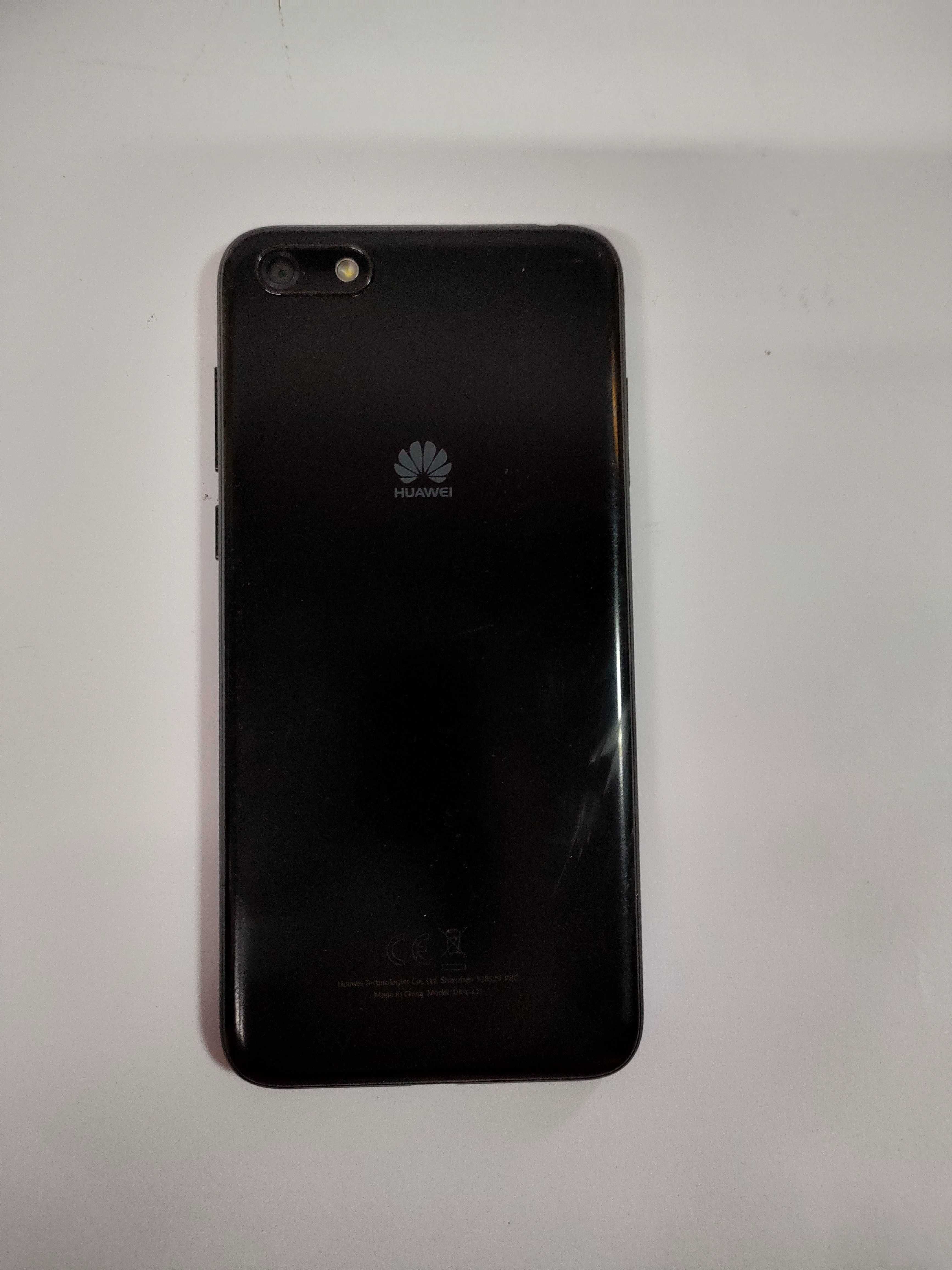 Smartfon Huawei Y5 2018 1 GB / 8 GB 4G (LTE) czarny 152/24/w