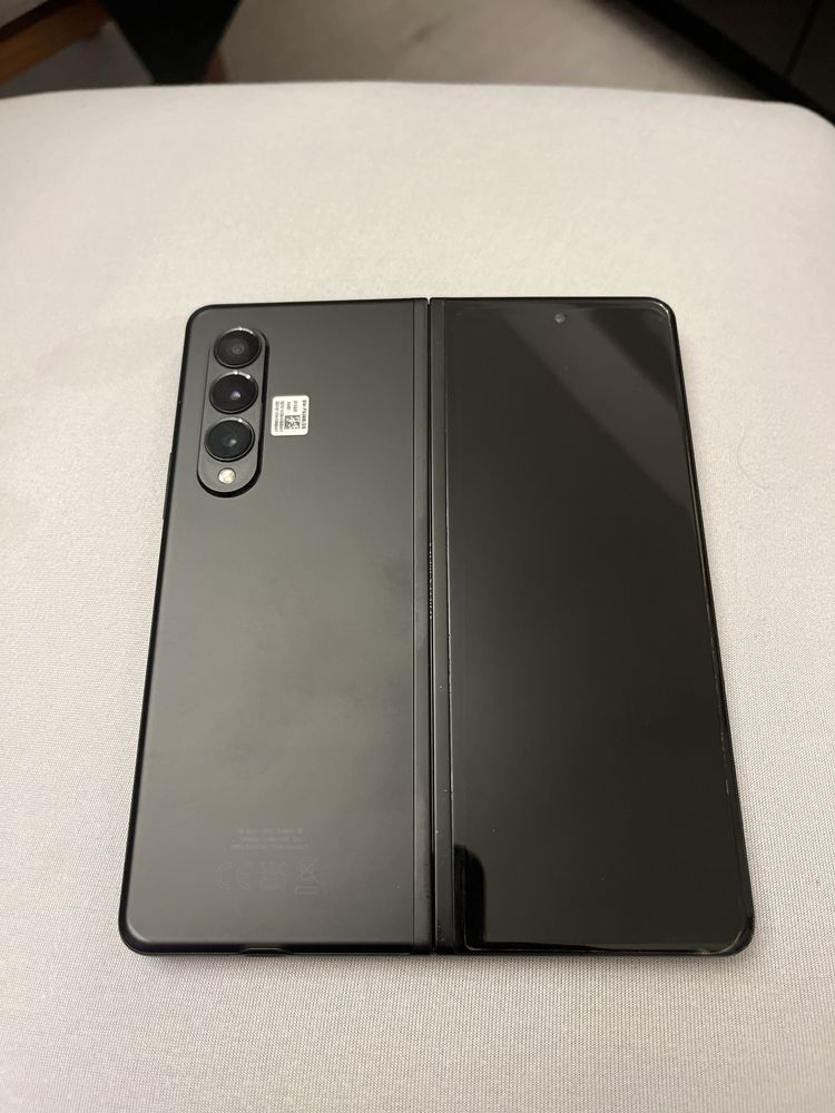 Smartphone SAMSUNG Galaxy Z Fold 3 5G (7,6'' - 12 GB - 512 GB - Preto)